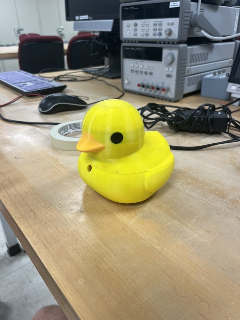 QuackTrack Robot